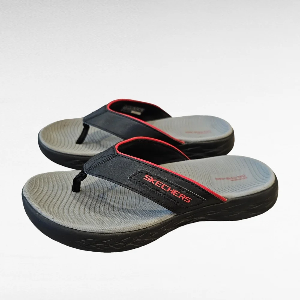 Skechers On The Go Black and Red Kids Sandals Size 4